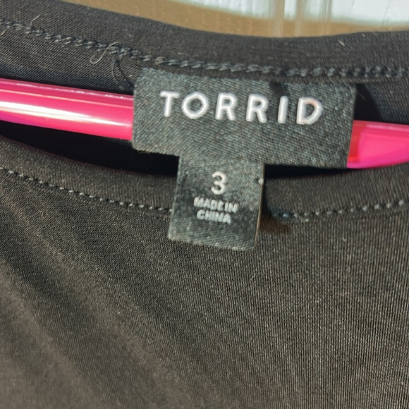 torrid Studio Knit High Neck Asymmetrical Cut Out Top size 3X - Picture 5 of 6